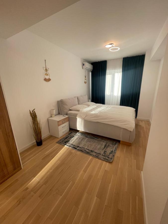 Apartament C-entral With Private Parking *