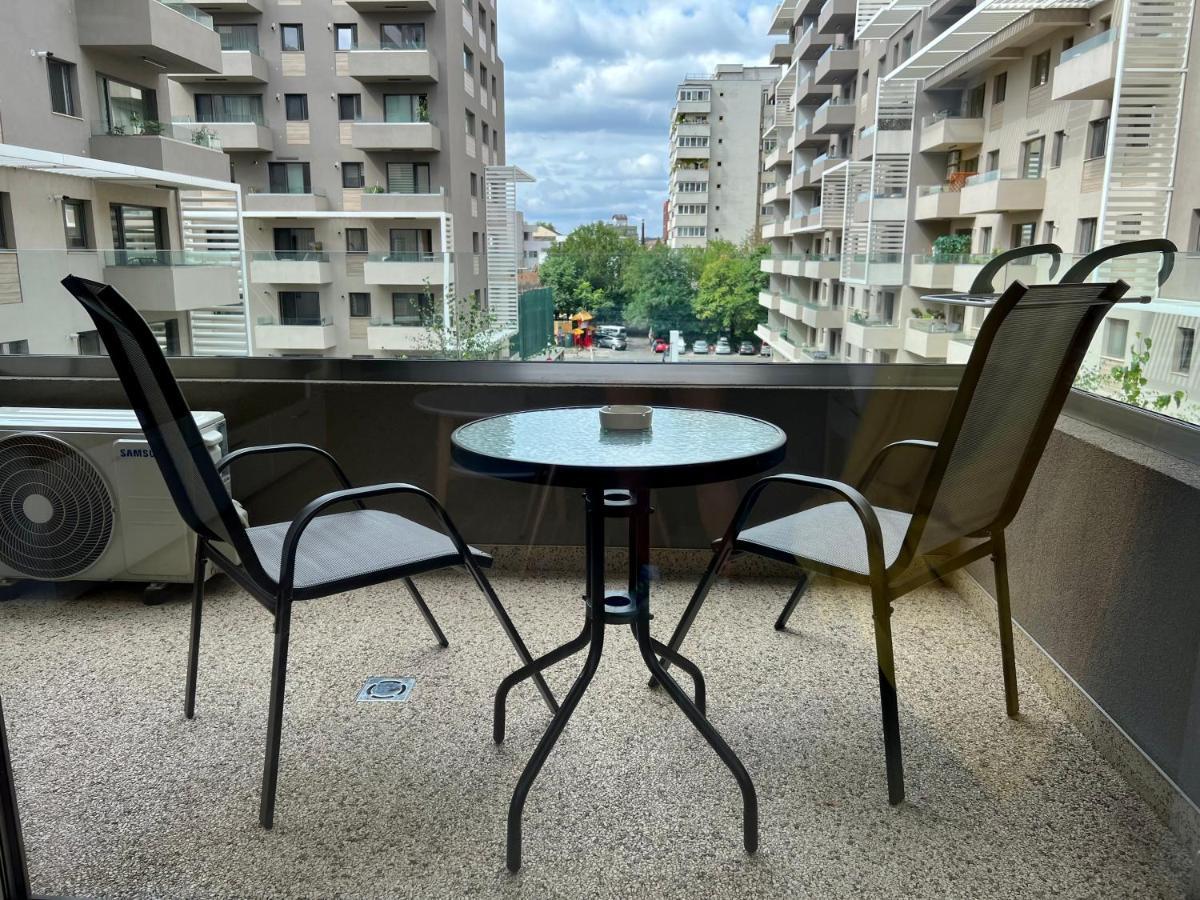 Apartament C-entral With Private Parking Bucureşti