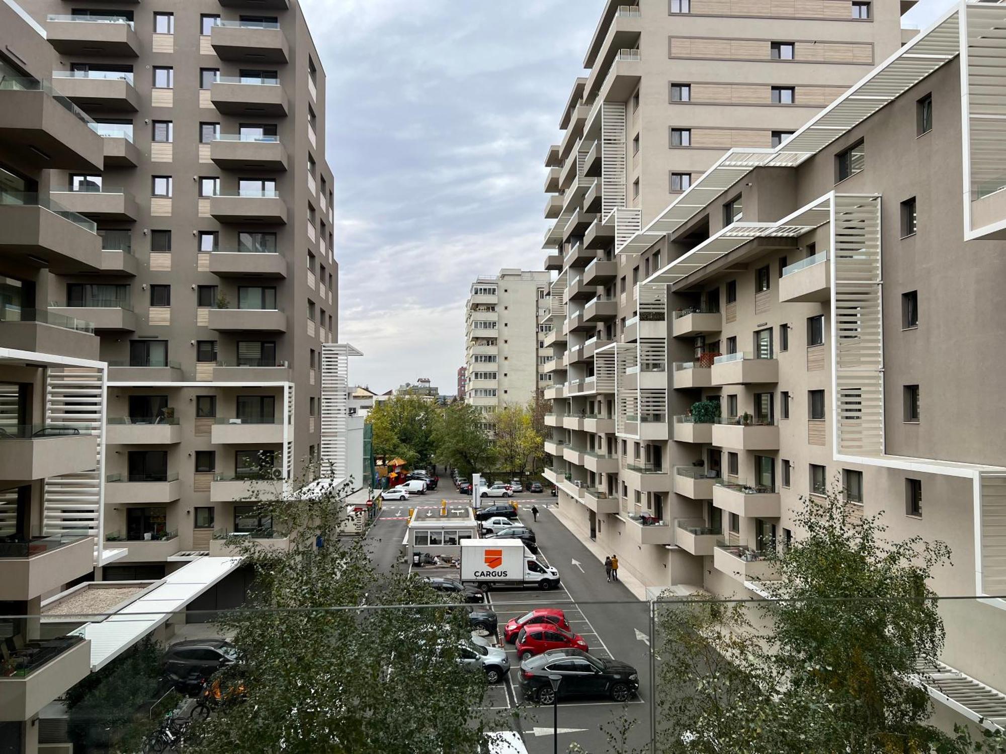 Apartament C-entral With Private Parking Bucureşti